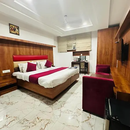 Hotel Urban Luxury - Family Hotel # Free Airport Drop For Minimum 05 Nights Stay # 05 Mins From Igi & Domestic Airport Delhi